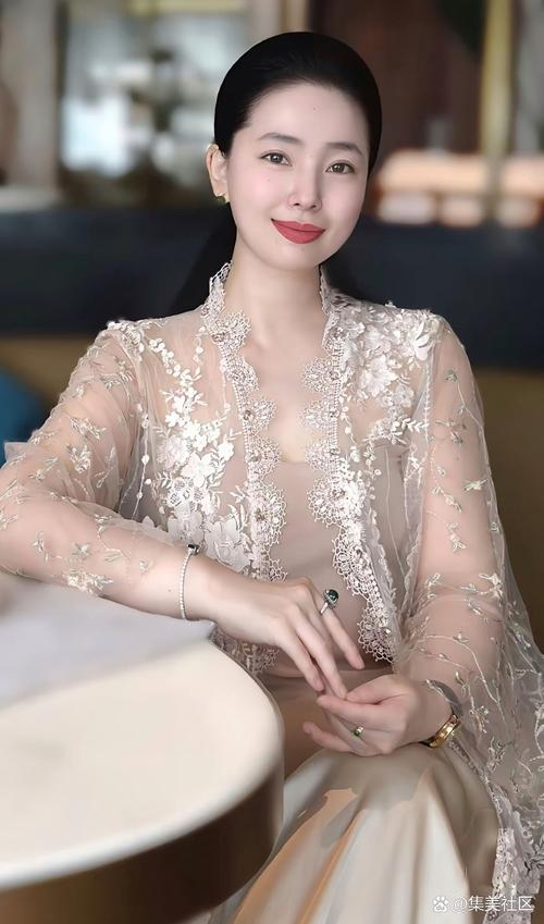 必成大器的女人面相 容易出人頭地的女人